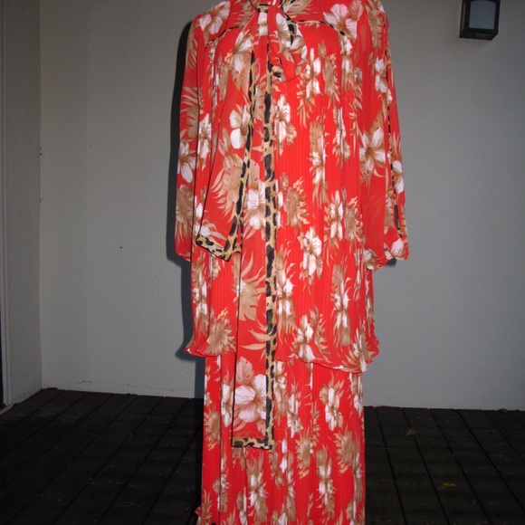 Diane Freis 2pc Skirt Top Georgette Dress w Scarf 8 10 12 Flower Leopard Pleats - Picture 13 of 14